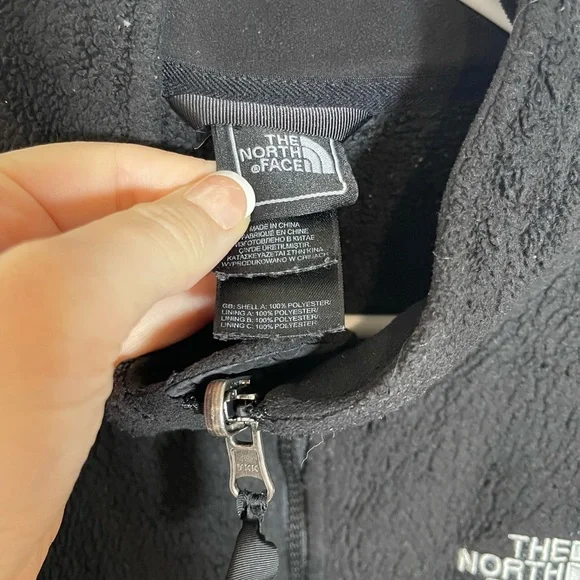 The North Face Women's Black Teddy Jacket - Picture 2 of 6
